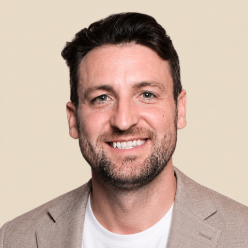 Scott Harvey Headshot