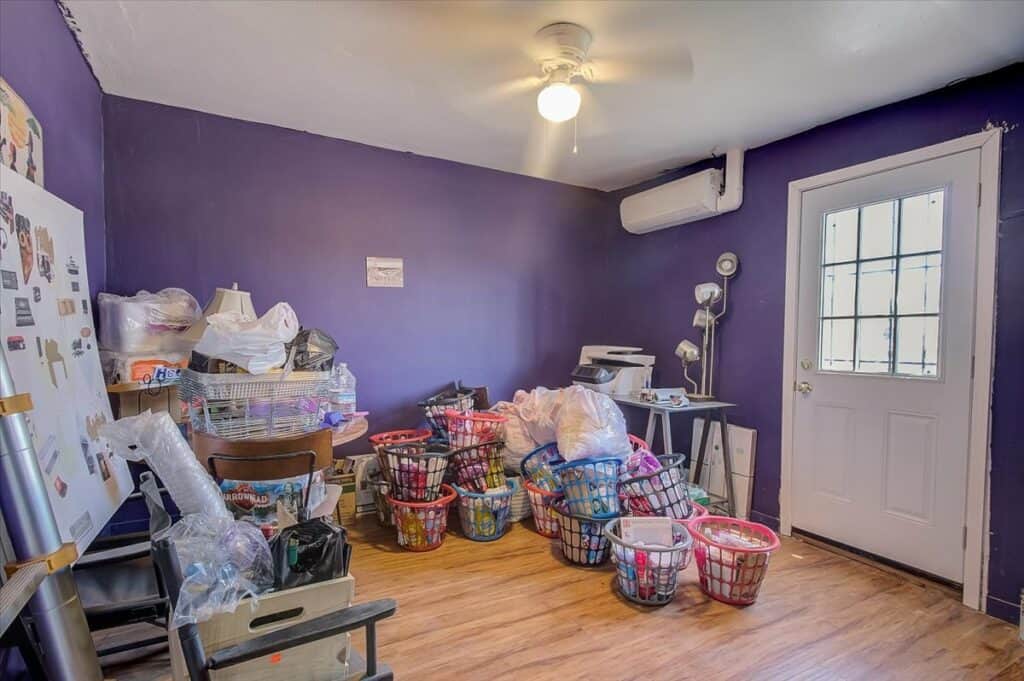 8874 s broadway interior