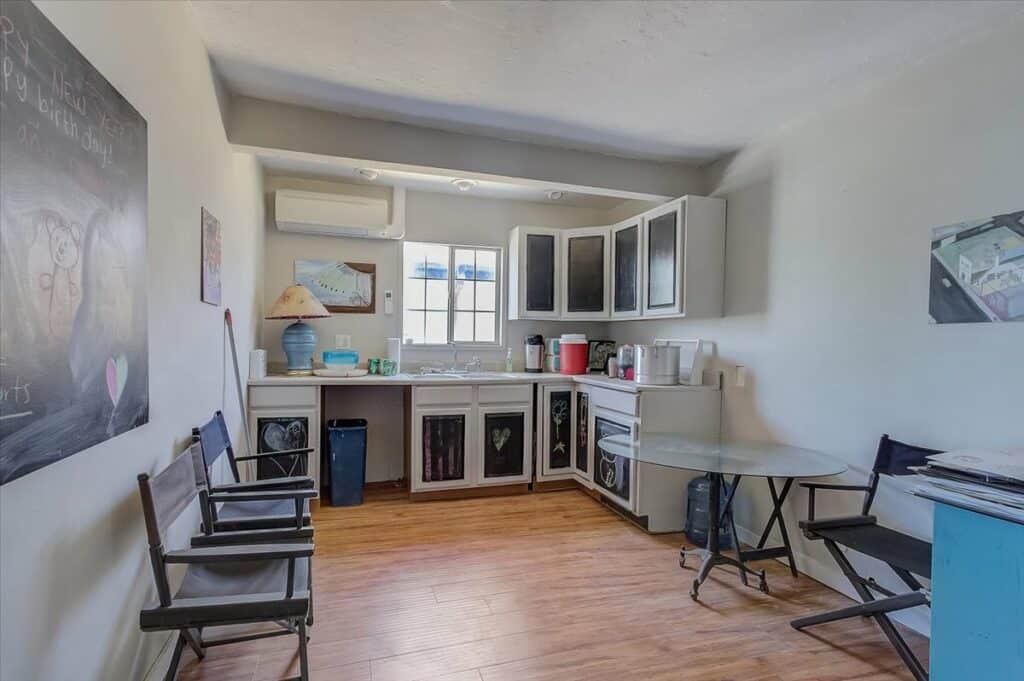 8874 s broadway interior