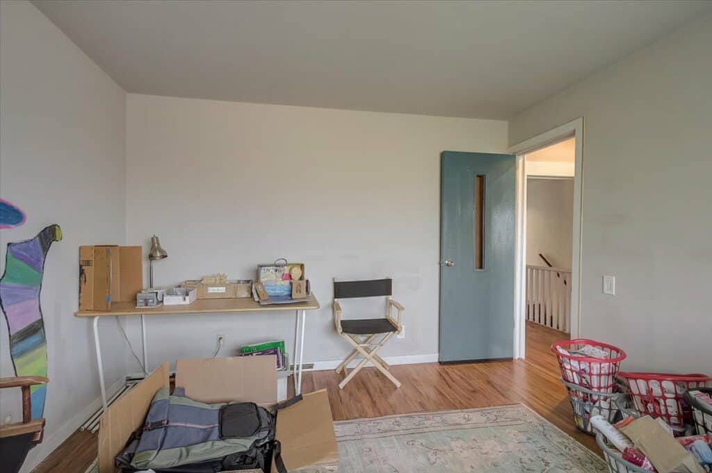 8874 s broadway interior