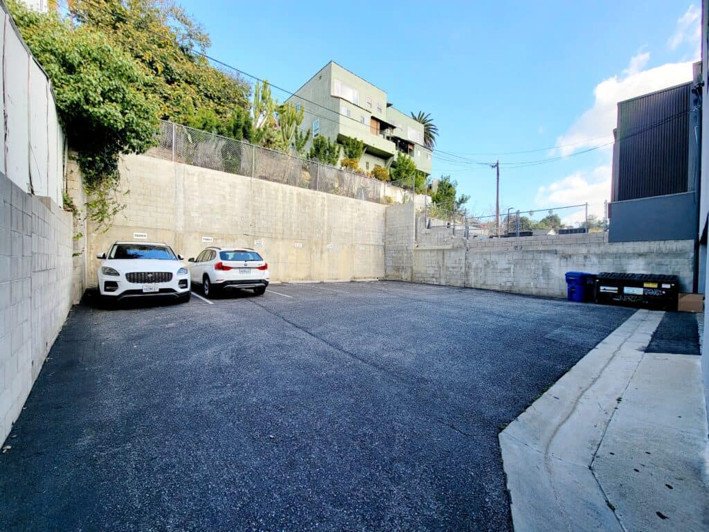 1509 W. Sunset Blvd Exterior Parking