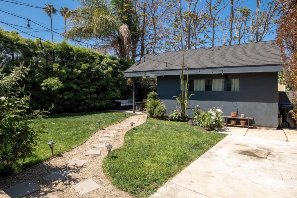 2421 S Orange 46