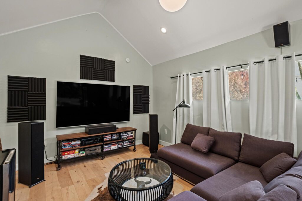 2421 S Orange 52