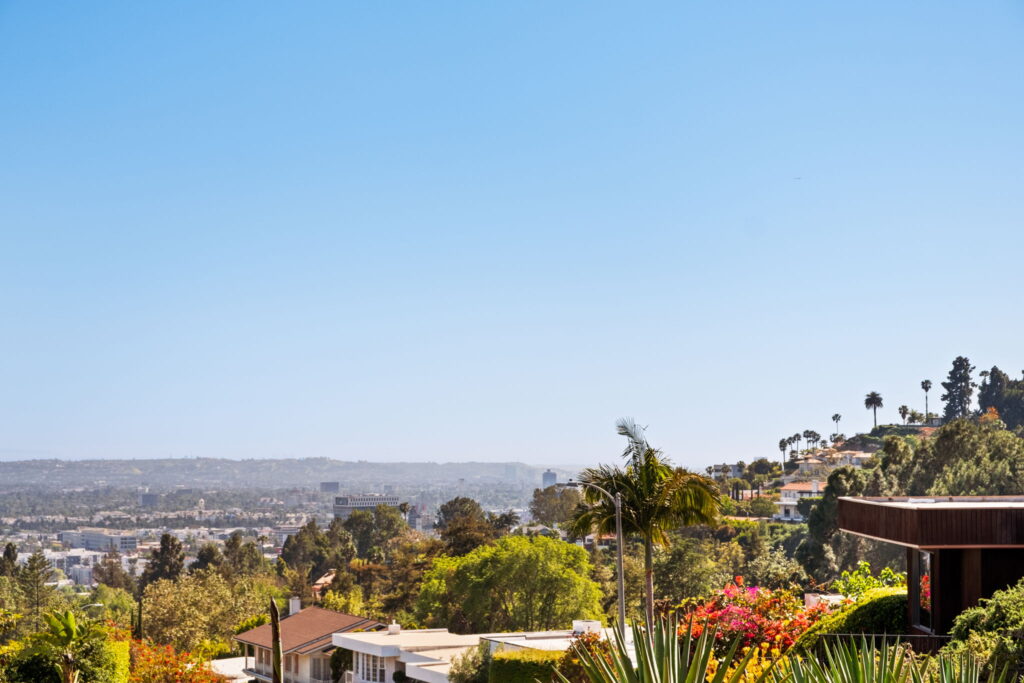 14 Web Or Mls 2291 N Hobart Blvd