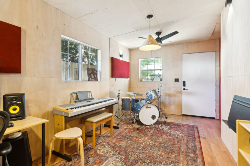 1491OakGrove 54