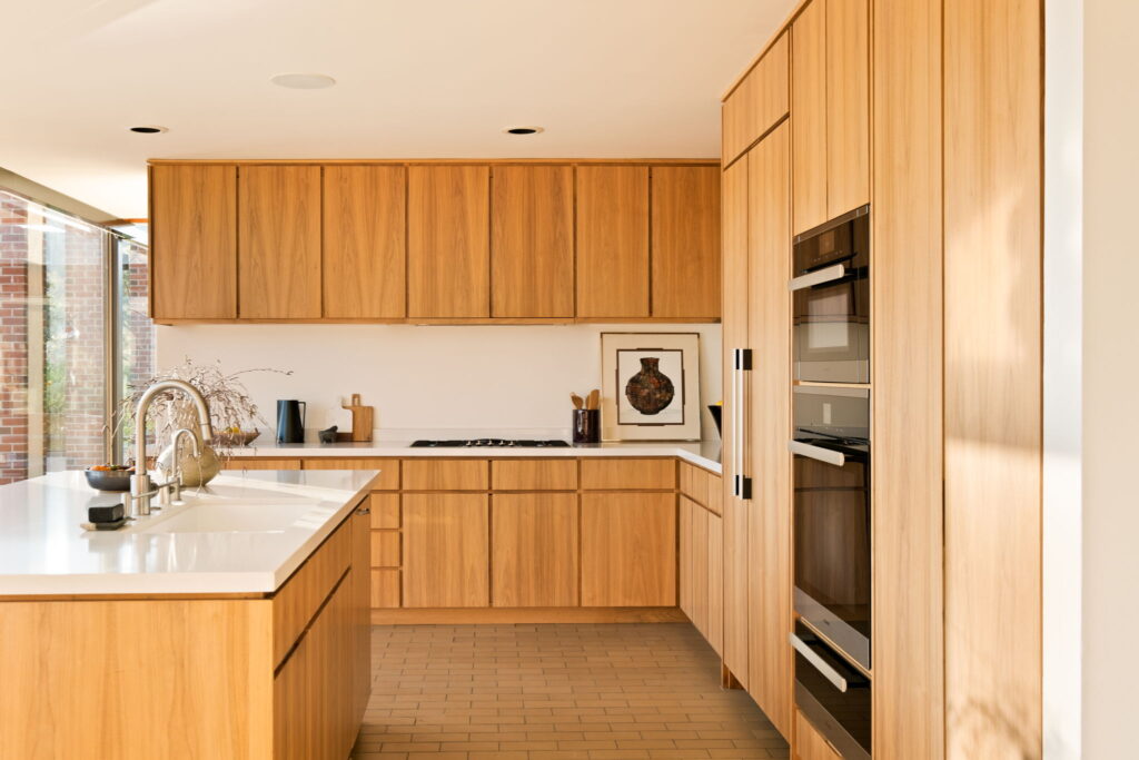 35 Web Or Mls 2291 N Hobart Blvd