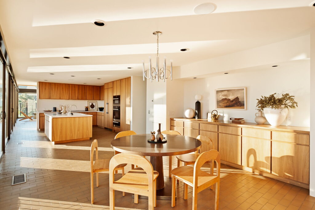 36 Web Or Mls 2291 N Hobart Blvd