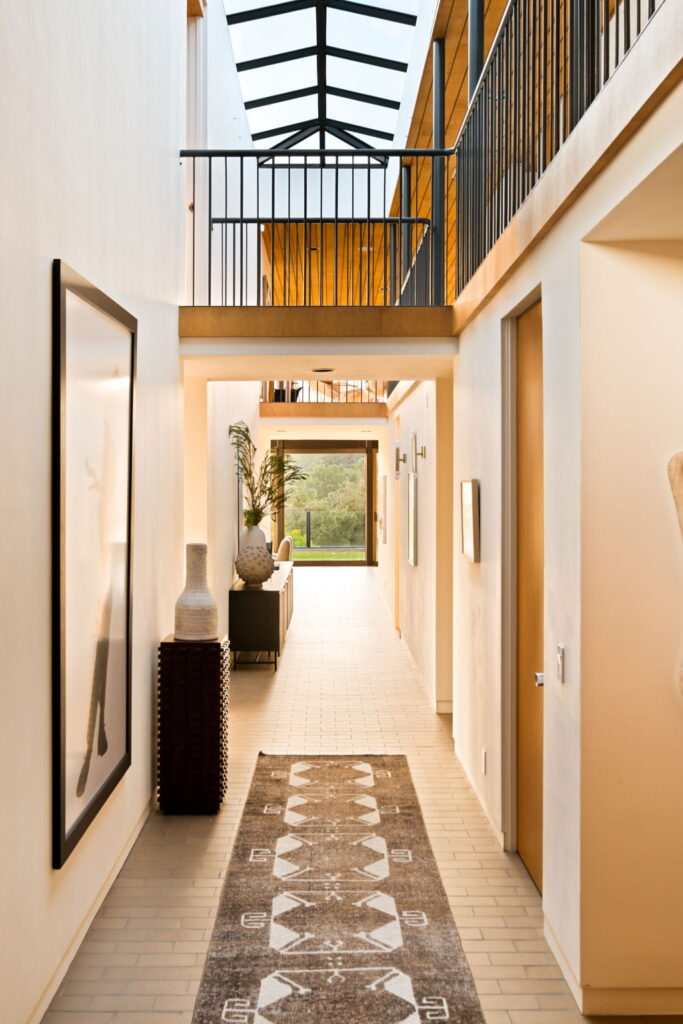 39 Web Or Mls 2291 N Hobart Blvd
