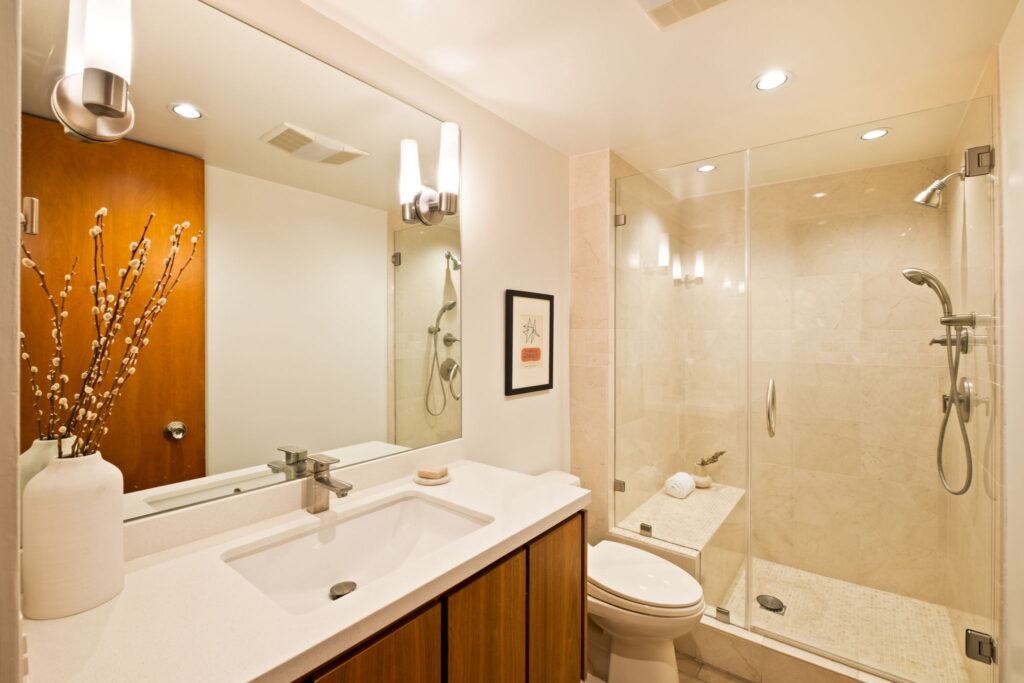 64 Web Or Mls 2291 N Hobart Blvd