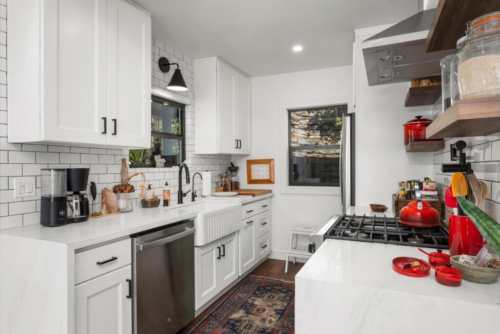 2108 Tavern Trail 14