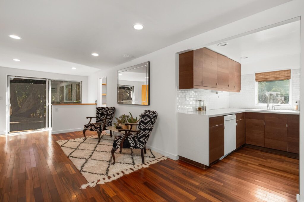 2108 Tavern Trail 38
