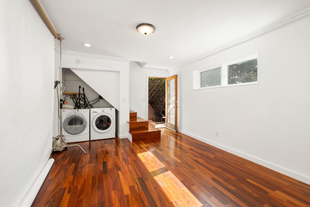 2108 Tavern Trail 53