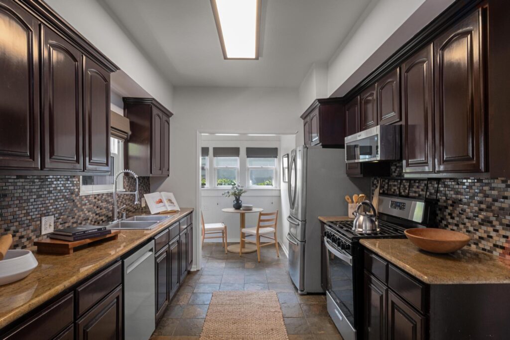 5200 S Wilton 16