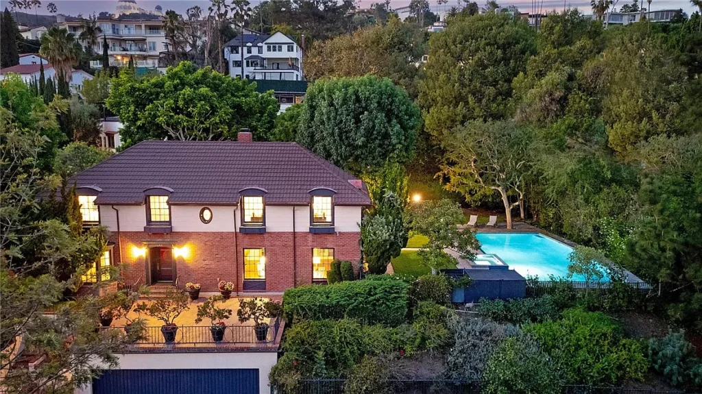 2732523a8f9a3016574d55c09c2aadea Cc Ft 1536