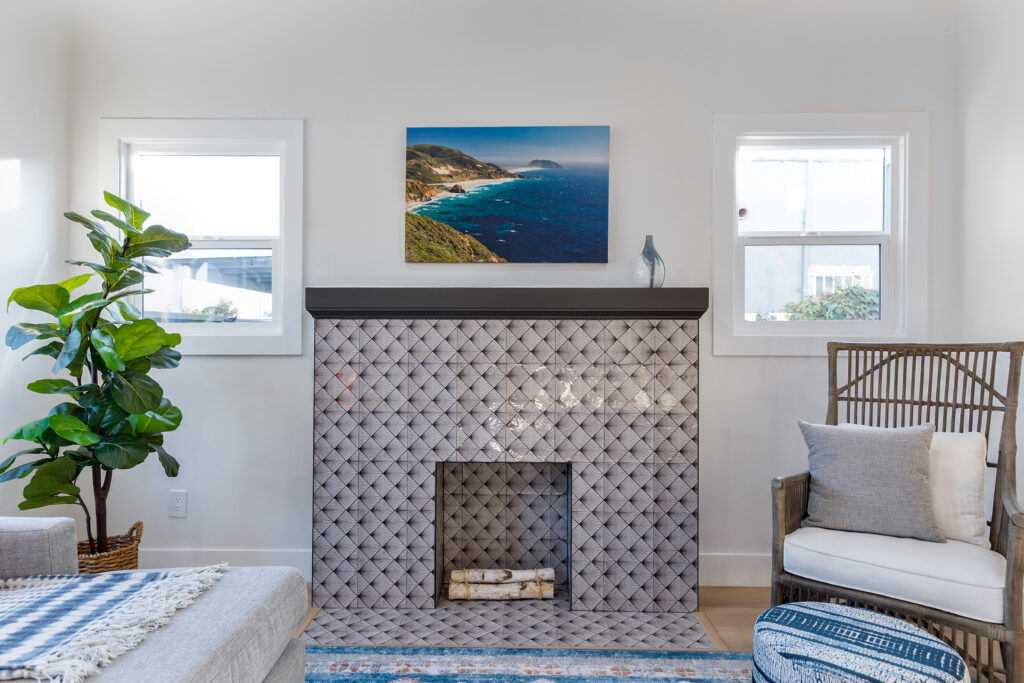 05 2143 S Redondo Living03