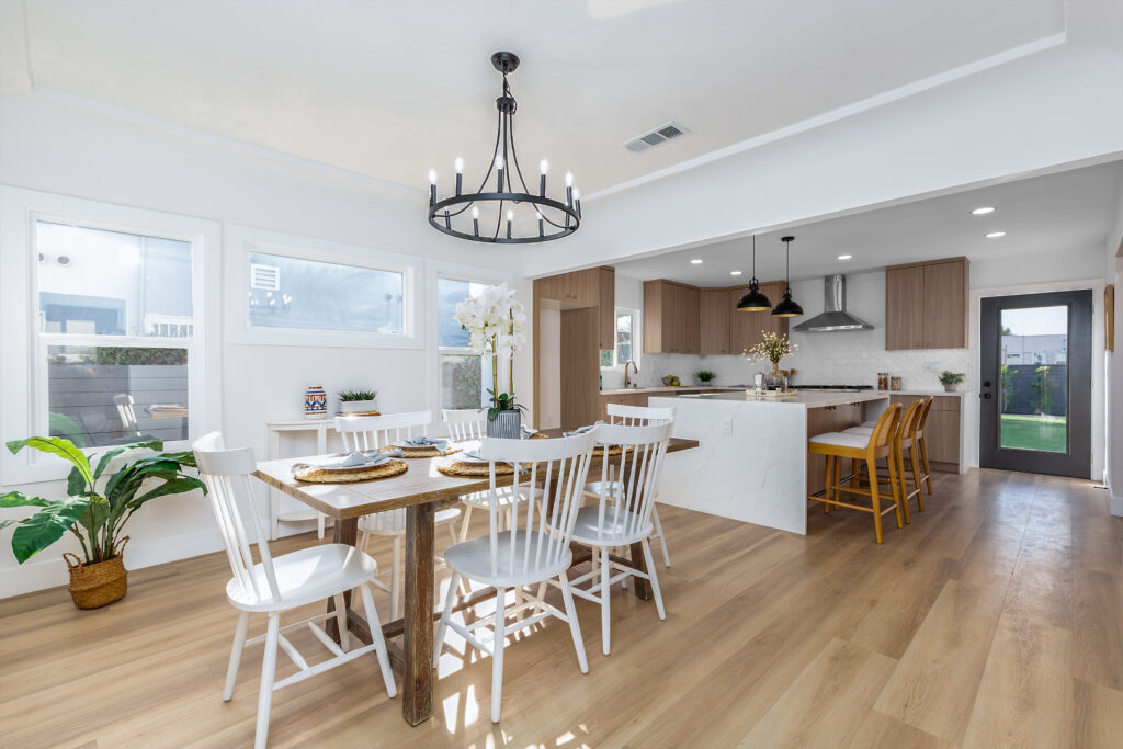 06 2143 S Redondo Dining01