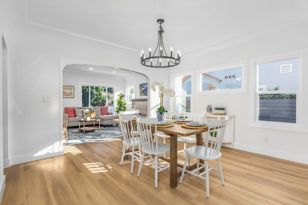 07 2143 S Redondo Dining02