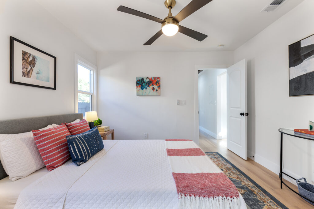 20 2143 S Redondo Primary02