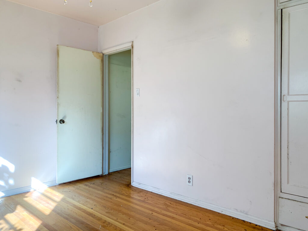 320 S Glenwood Pl 23