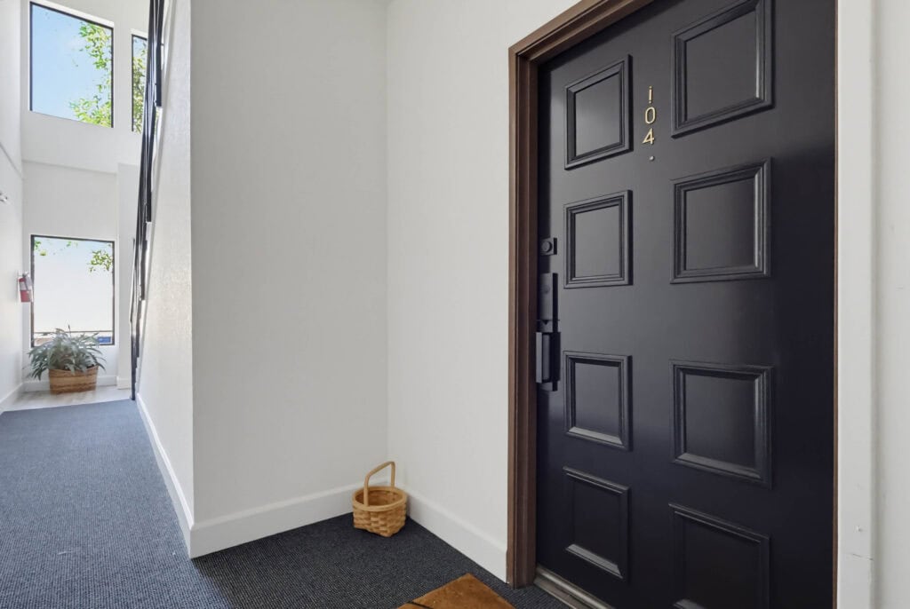 11818 Courtleigh Dr Apt 104 006