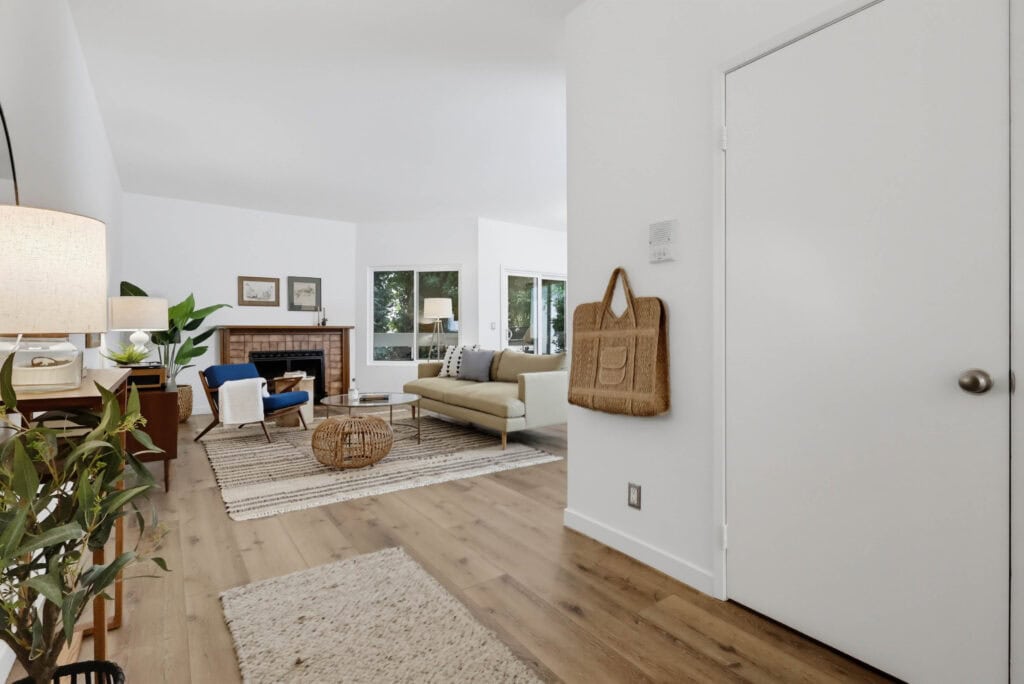 11818 Courtleigh Dr Apt 104 007