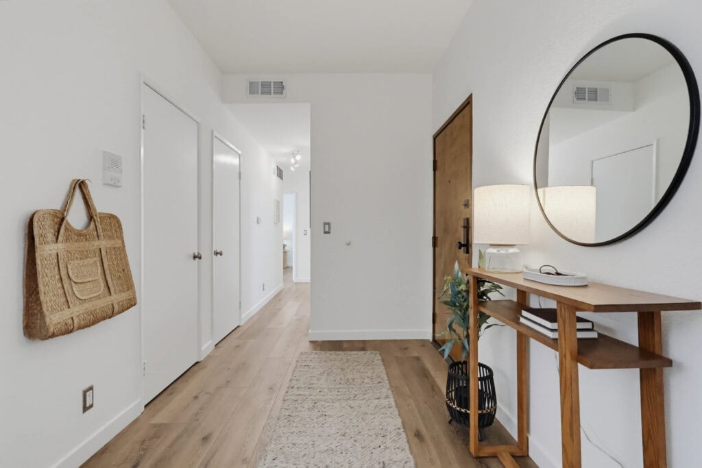 11818 Courtleigh Dr Apt 104 008