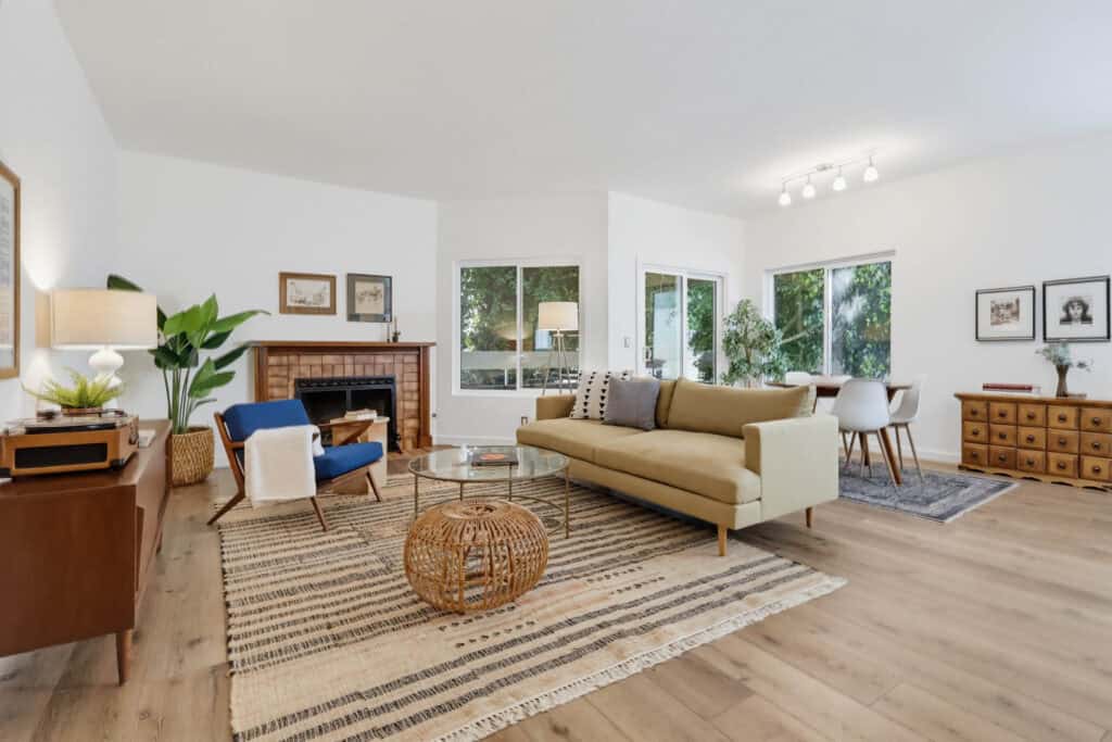 11818 Courtleigh Dr Apt 104 009