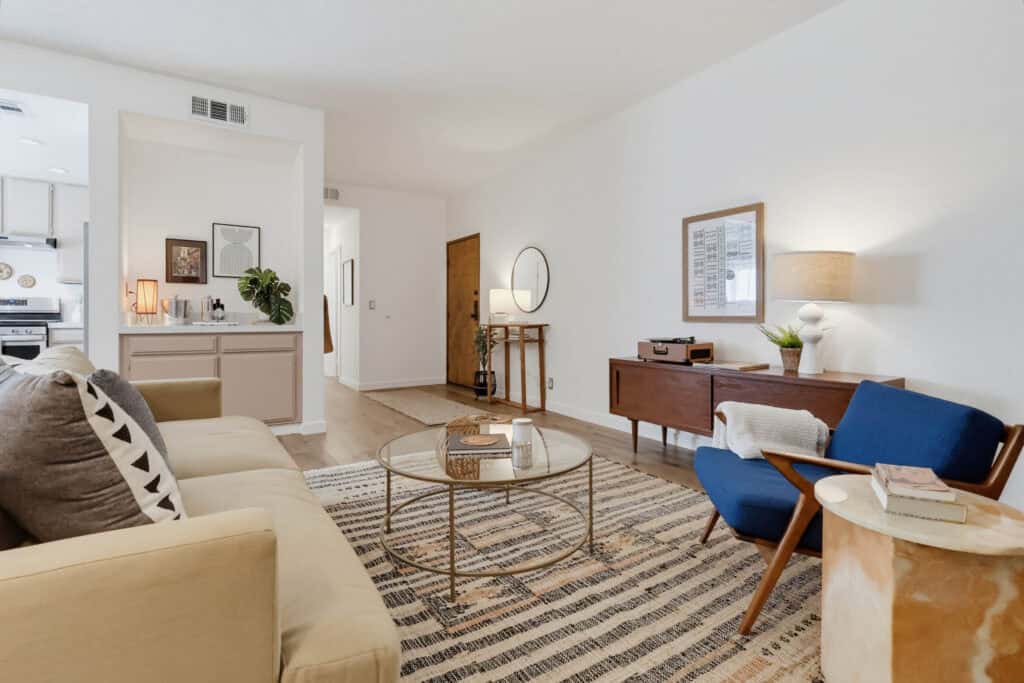 11818 Courtleigh Dr Apt 104 012