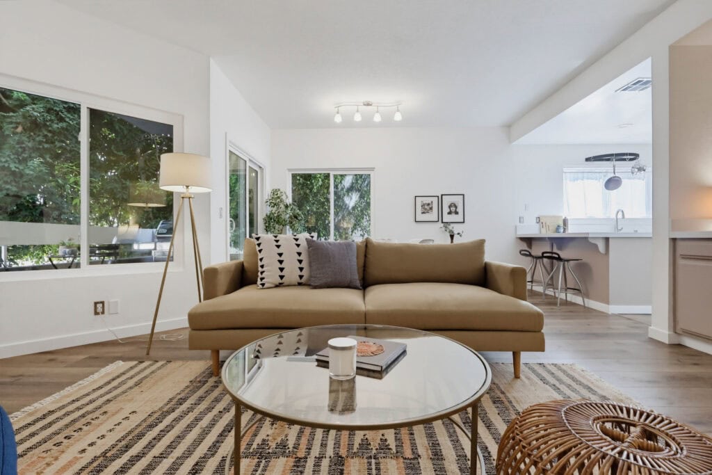 11818 Courtleigh Dr Apt 104 015