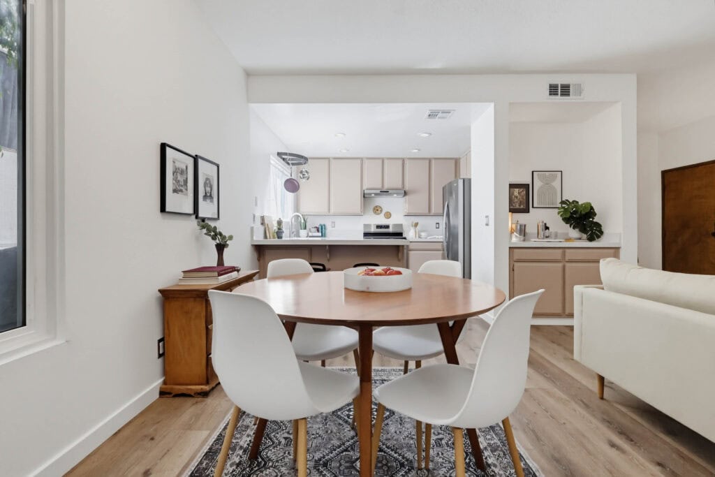 11818 Courtleigh Dr Apt 104 023