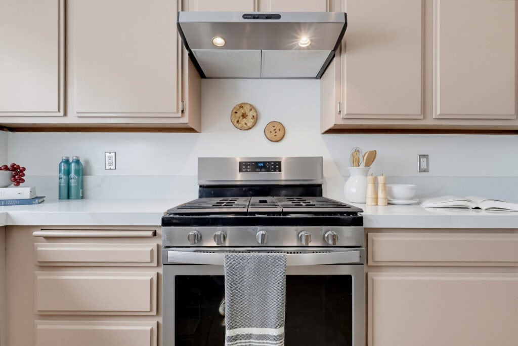 11818 Courtleigh Dr Apt 104 032
