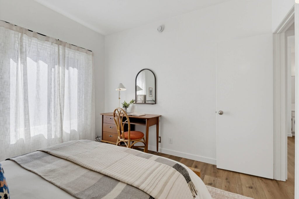 11818 Courtleigh Dr Apt 104 051