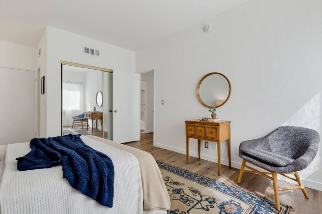 11818 Courtleigh Dr Apt 104 059