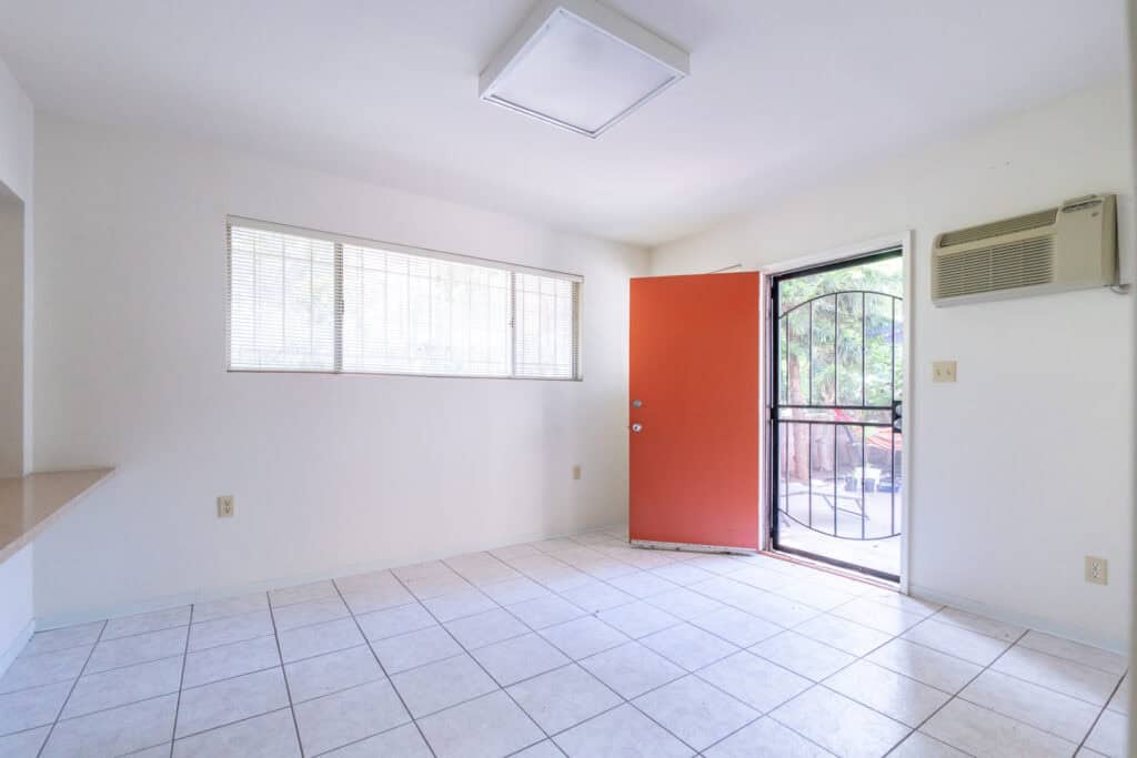 2352 Duane 8 6 2