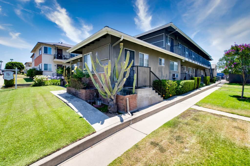 862 Carillo Dr 12